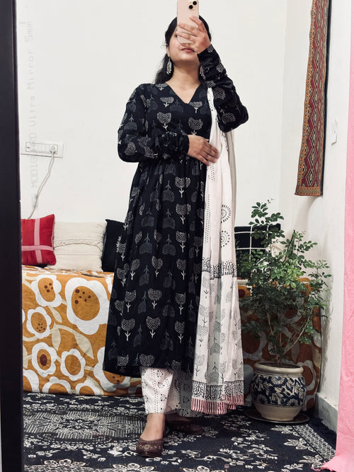 Black Block-Printed Cotton 3‑Piece Set with Mulmul Dupatta