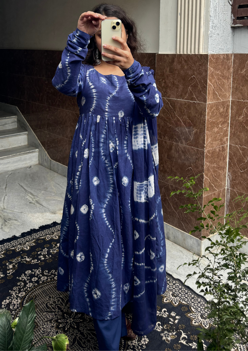 Designer Blue Tie-dye Bhandhej Three Piece Set - Dupatta